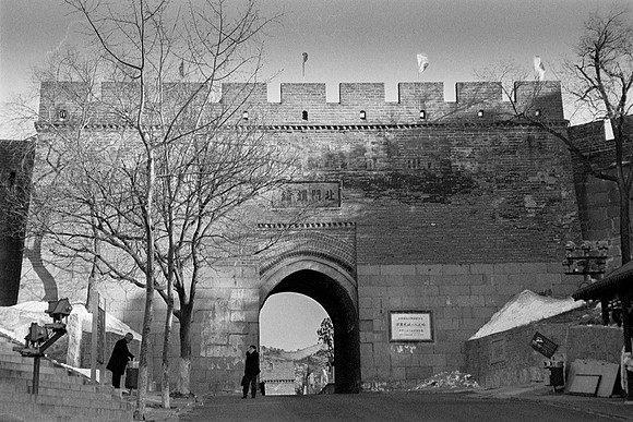 Gate at Badaling 1999