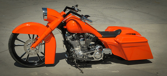 Sleek Bagger