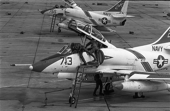 VT-7 Pilots manning up