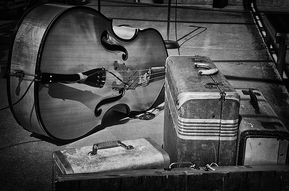 Old Style Bass in B&W
