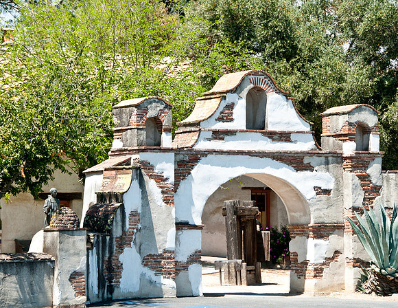 California Mission Gate